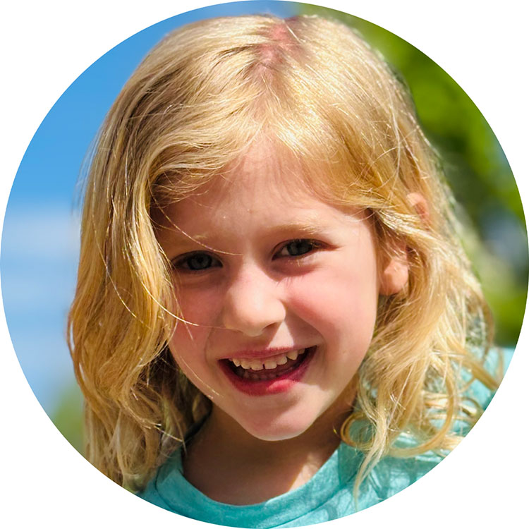 Photo of Zoe Seligman.