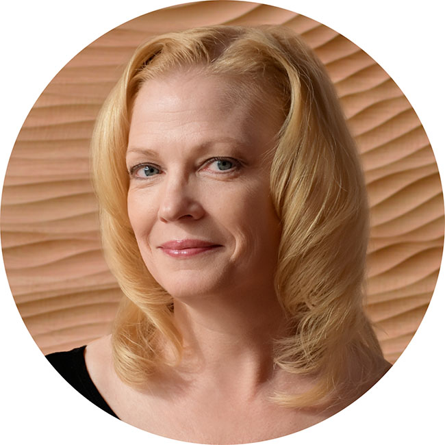 Photo of Shelley Aisner.